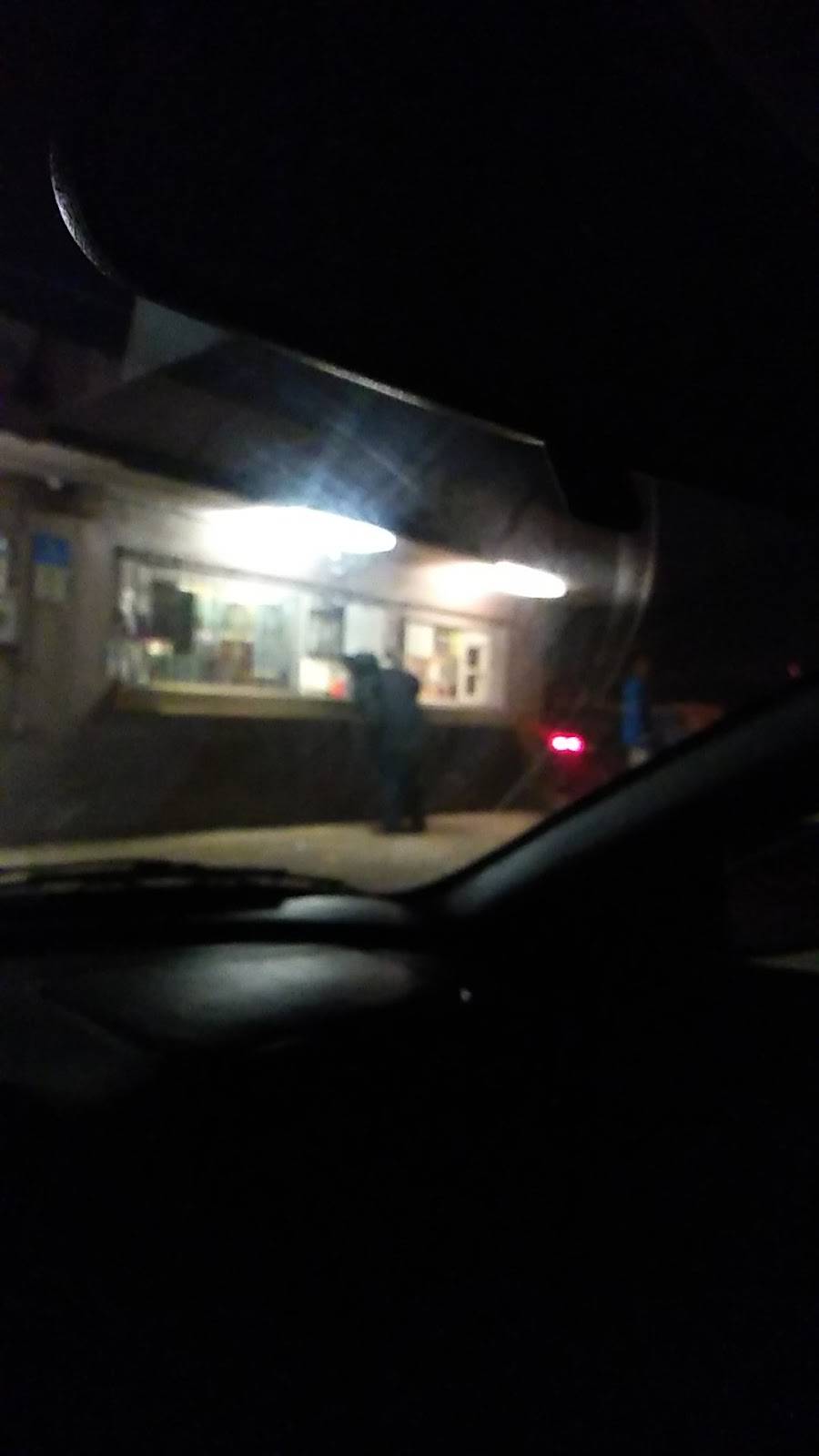 Lizzys | restaurant | 1301 University Blvd, Melbourne, FL 32901, USA | 3219538400 OR +1 321-953-8400