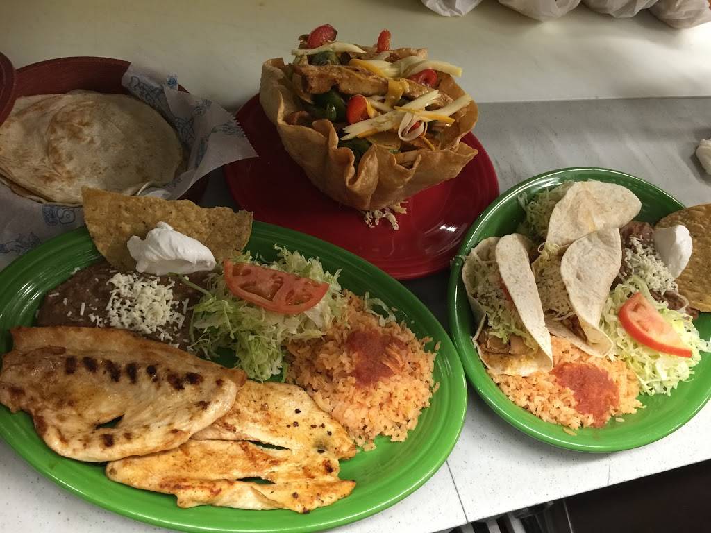 Pepes Mexican Restaurant | restaurant | 131 E 79th St, Chicago, IL 60619, USA | 7739941525 OR +1 773-994-1525