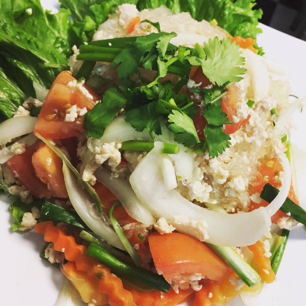 Taste of Thai & Sushi | restaurant | 9 N Main St, Kingwood, TX 77339, USA | 2813602664 OR +1 281-360-2664