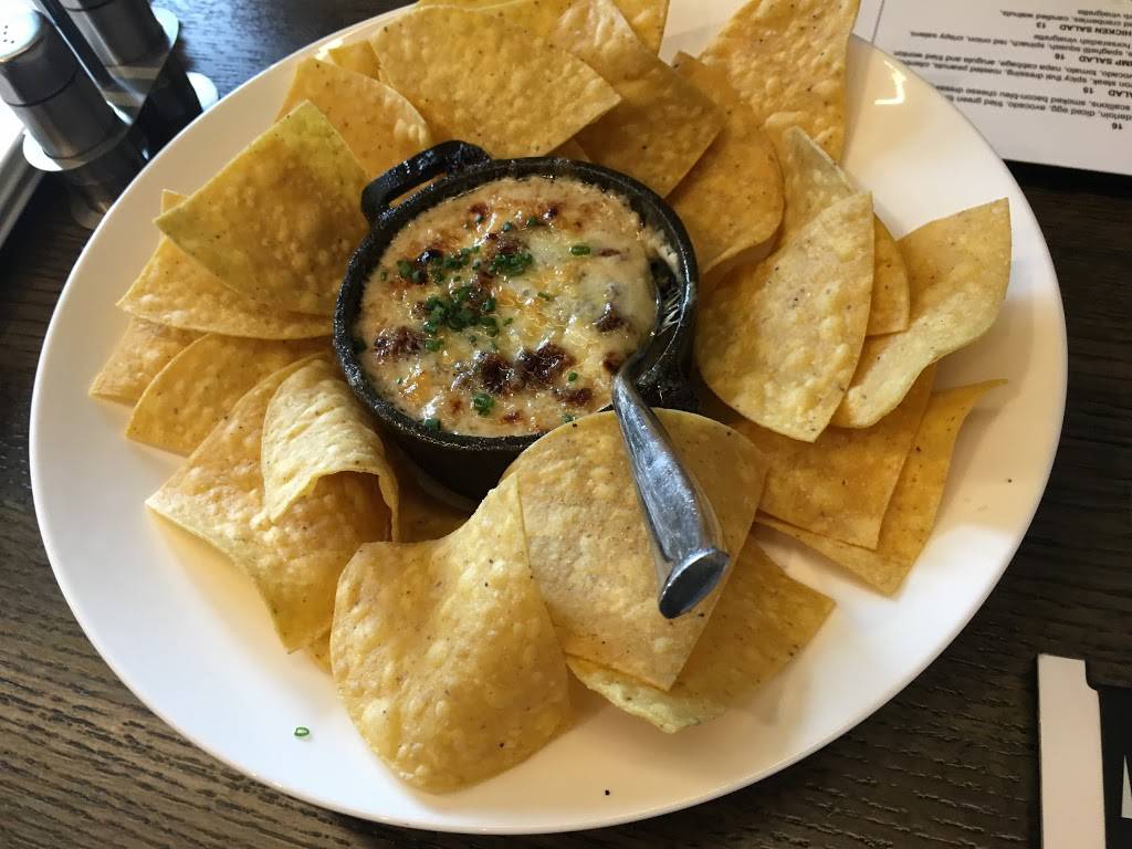 Republic Gastropub | restaurant | 13230 Pawnee Dr #115, Oklahoma City, OK 73114, USA | 4056075900 OR +1 405-607-5900