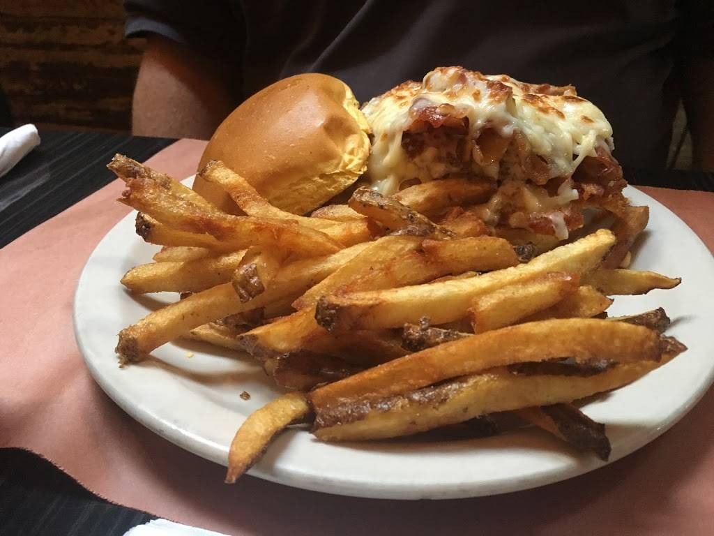 Devils Alley Bar & Grill | meal delivery | 1907 Chestnut St, Philadelphia, PA 19103, USA | 2157510707 OR +1 215-751-0707