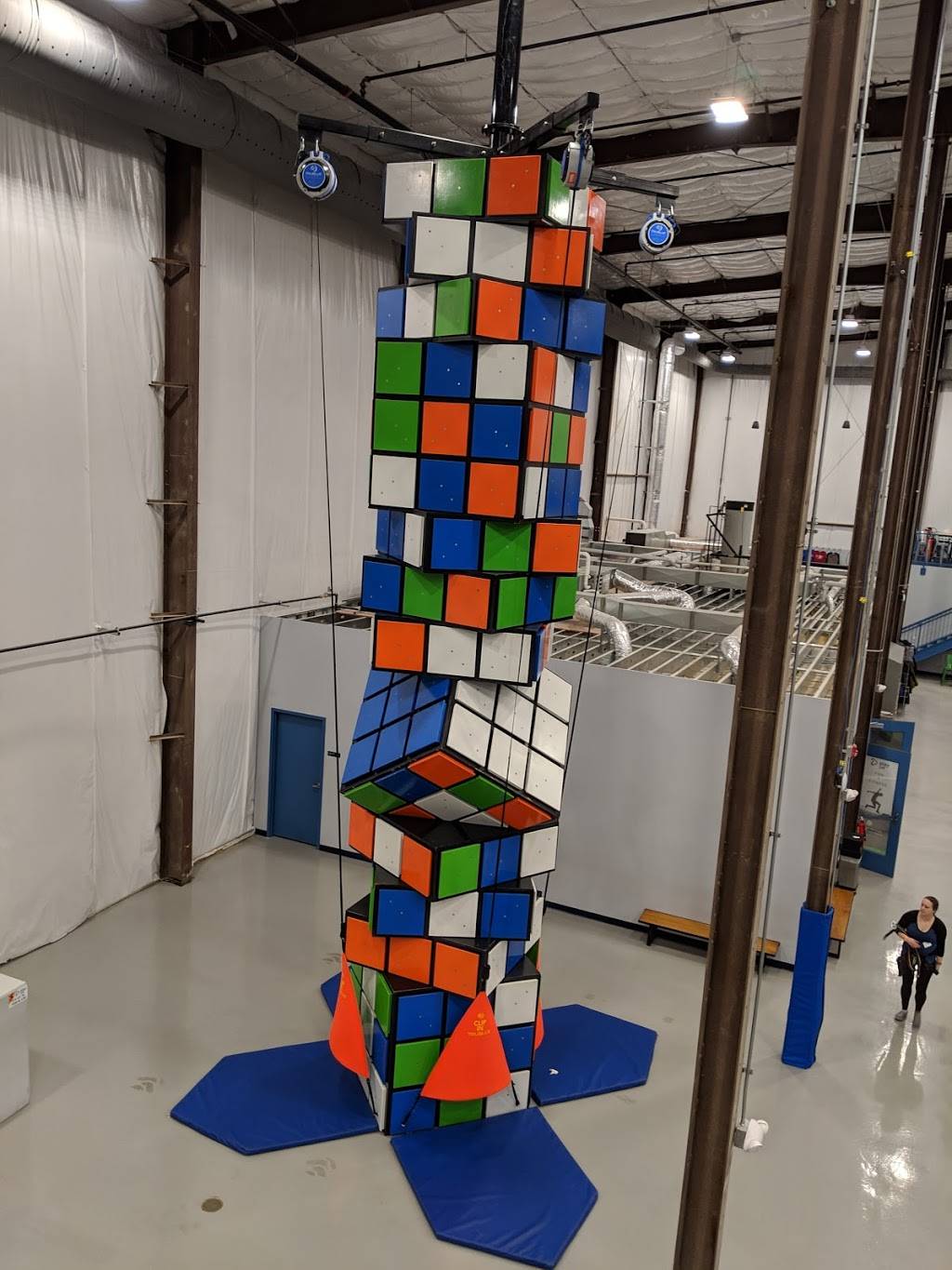 Play: CLE – Indoor Adventure Park | restaurant | 38525 Chester Rd, Avon, OH 44011, USA | 4406953565 OR +1 440-695-3565