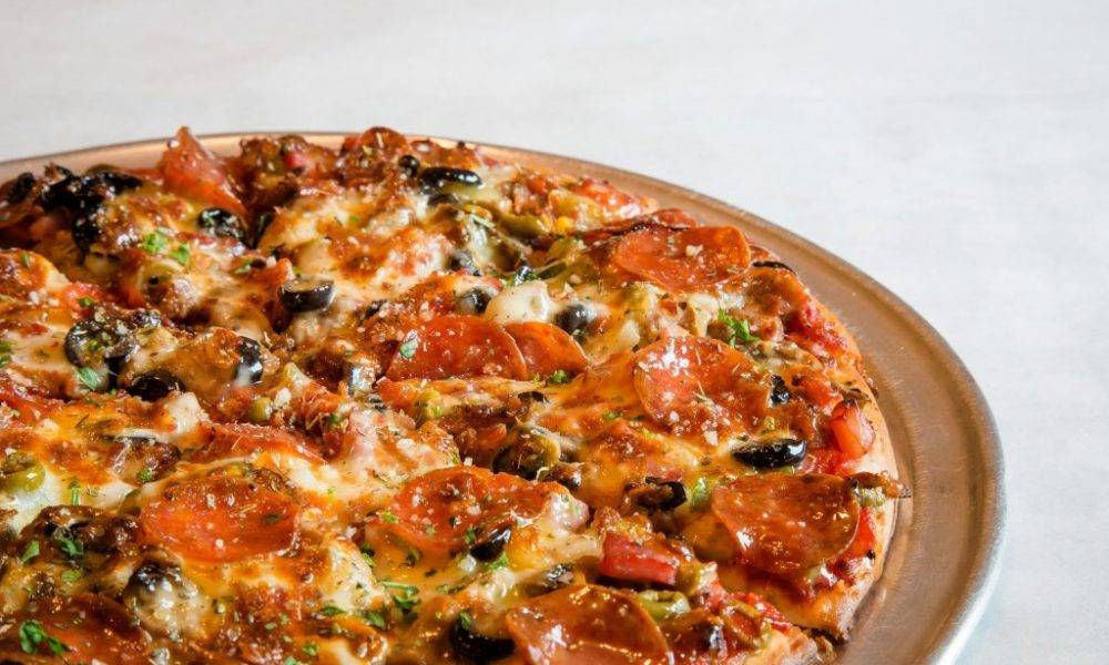 La Roccia Lincoln Park | restaurant | 1909 N Lincoln Ave #1, Chicago, IL 60614, USA | 3122550851 OR +1 312-255-0851