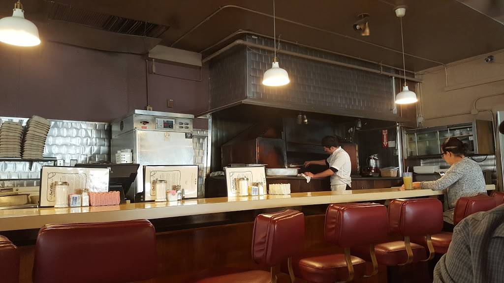 Emil Villas California BBQ | restaurant | 24047 Mission Blvd, Hayward, CA 94544, USA | 5105370734 OR +1 510-537-0734