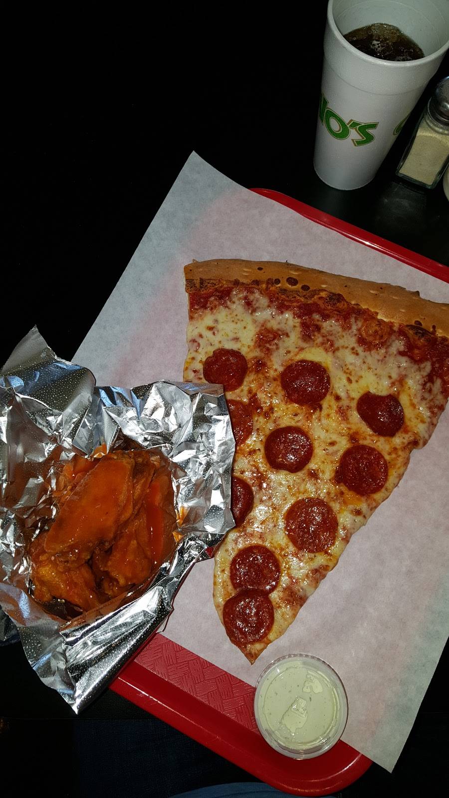 Genos Giant Slice #4 | restaurant | 2510 E Hunt Hwy, San Tan Valley, AZ 85143, USA | 4808881818 OR +1 480-888-1818