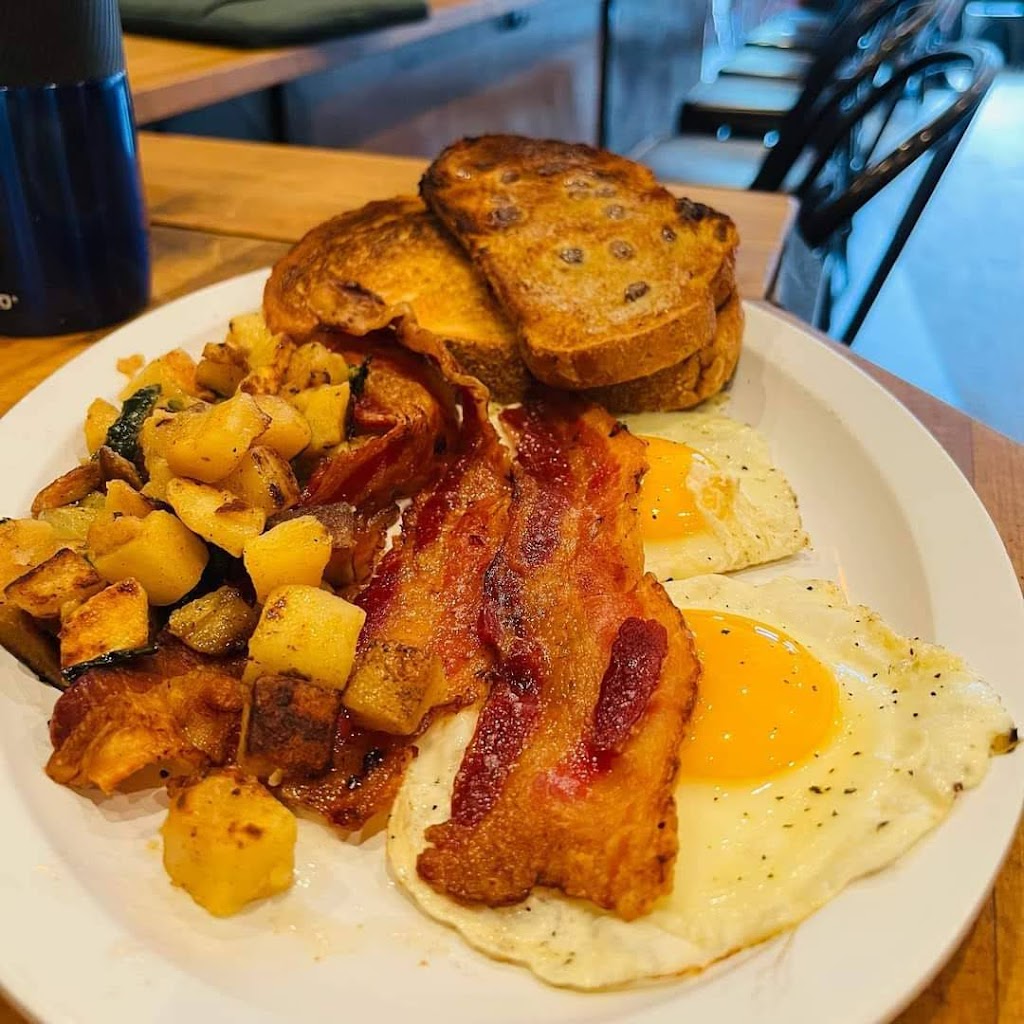 Tonys Pub | restaurant | 900 Western Ave, Pittsburgh, PA 15233, USA | 4122242163 OR +1 412-224-2163