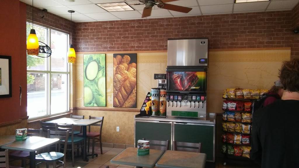 Subway | restaurant | 1103 Brown St, Dayton, OH 45409, USA | 9373319151 OR +1 937-331-9151