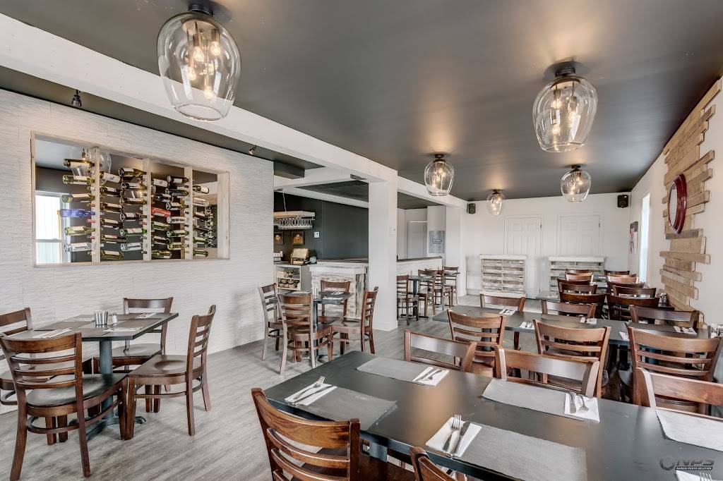 LIntermède Du Lac Restaurant | restaurant | 316 Rue Laurier, Disraeli, QC G0N 1E0, Canada | 4184491766 OR +1 418-449-1766