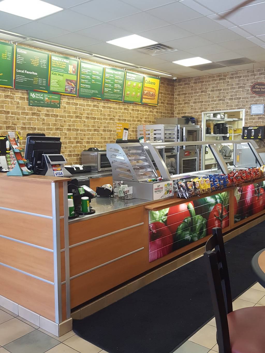 Subway | restaurant | 210 1st Ave, Forreston, IL 61030, USA | 8159388052 OR +1 815-938-8052