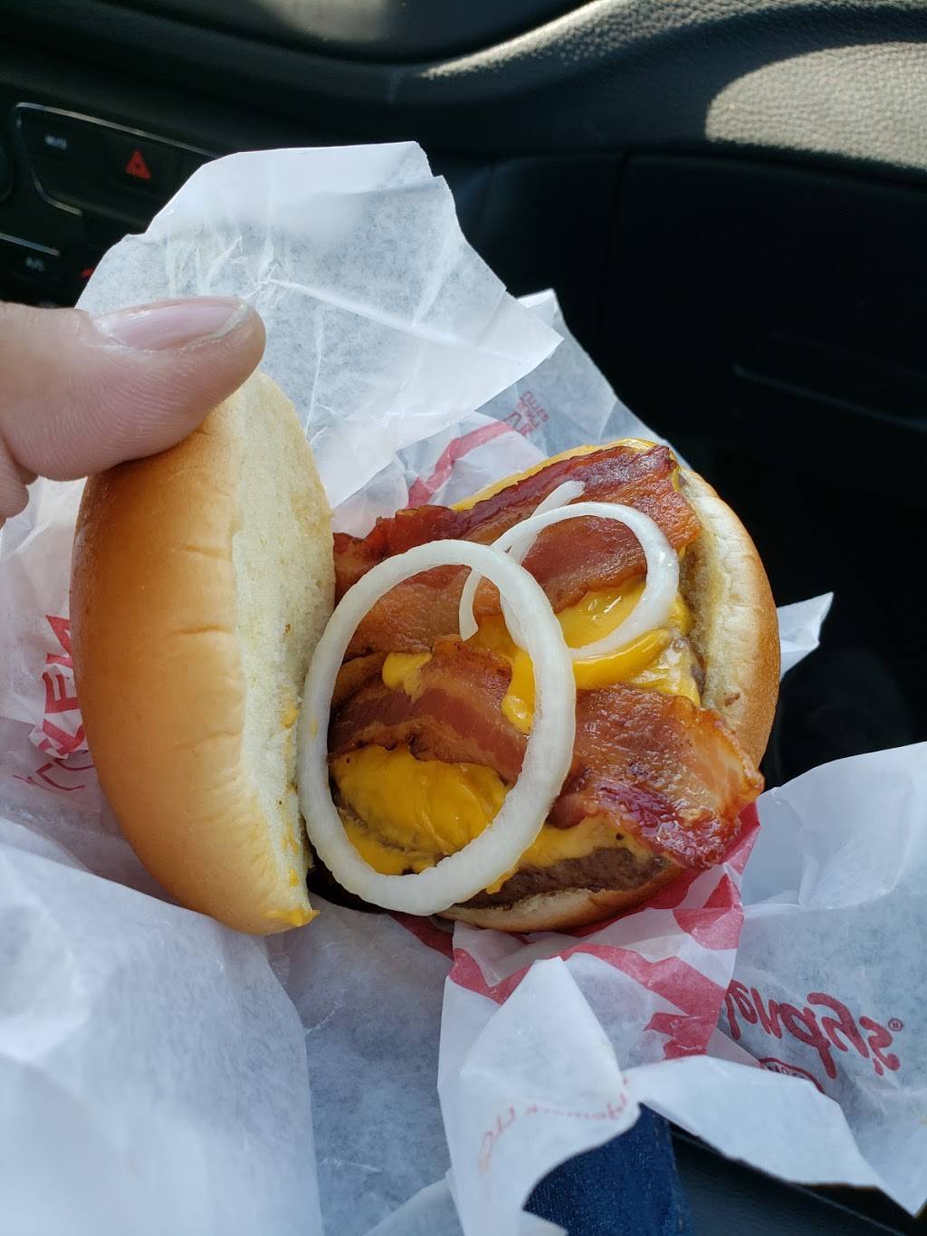 Wendys | restaurant | 19301 15 Mile Rd, Clinton Twp, MI 48035, USA | 5867920075 OR +1 586-792-0075