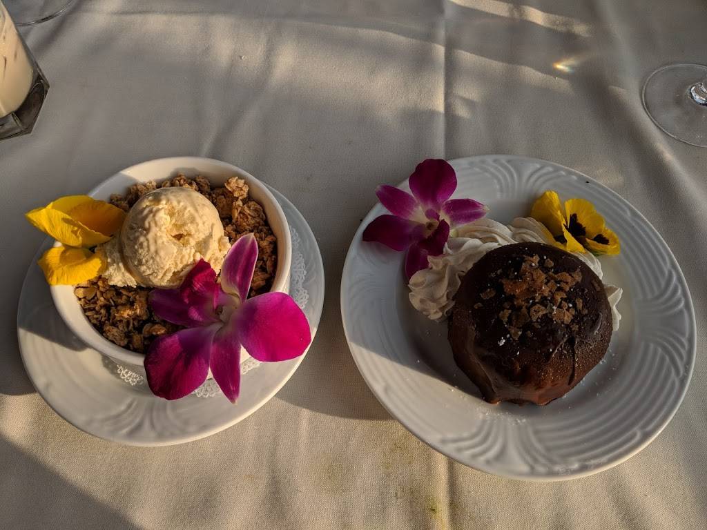 Aviator Restaurant | restaurant | 433 Queensbury Ave, Queensbury, NY 12804, USA | 5187956000 OR +1 518-795-6000