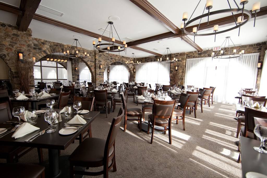 River Lounge | restaurant | 2259 Prince of Wales Dr, Nepean, ON K2E 6Z8, Canada | 6132883501 OR +1 613-288-3501