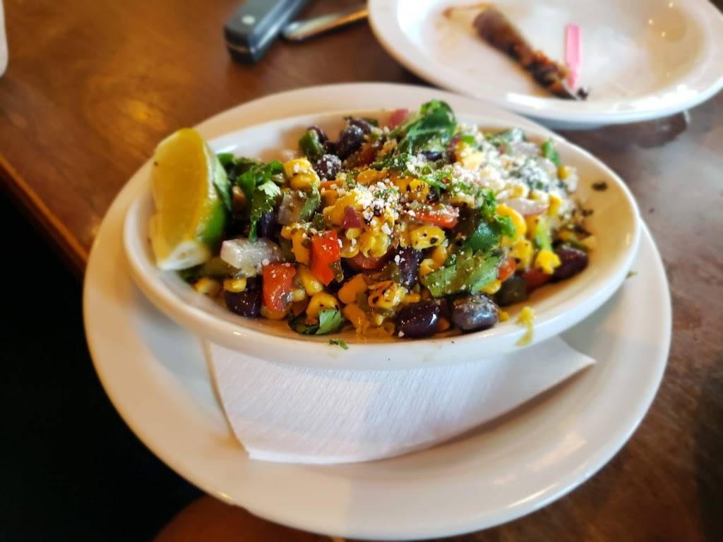 Logans Roadhouse | restaurant | 65 Wilderness Trail, Hamburg, PA 19526, USA | 6105622055 OR +1 610-562-2055