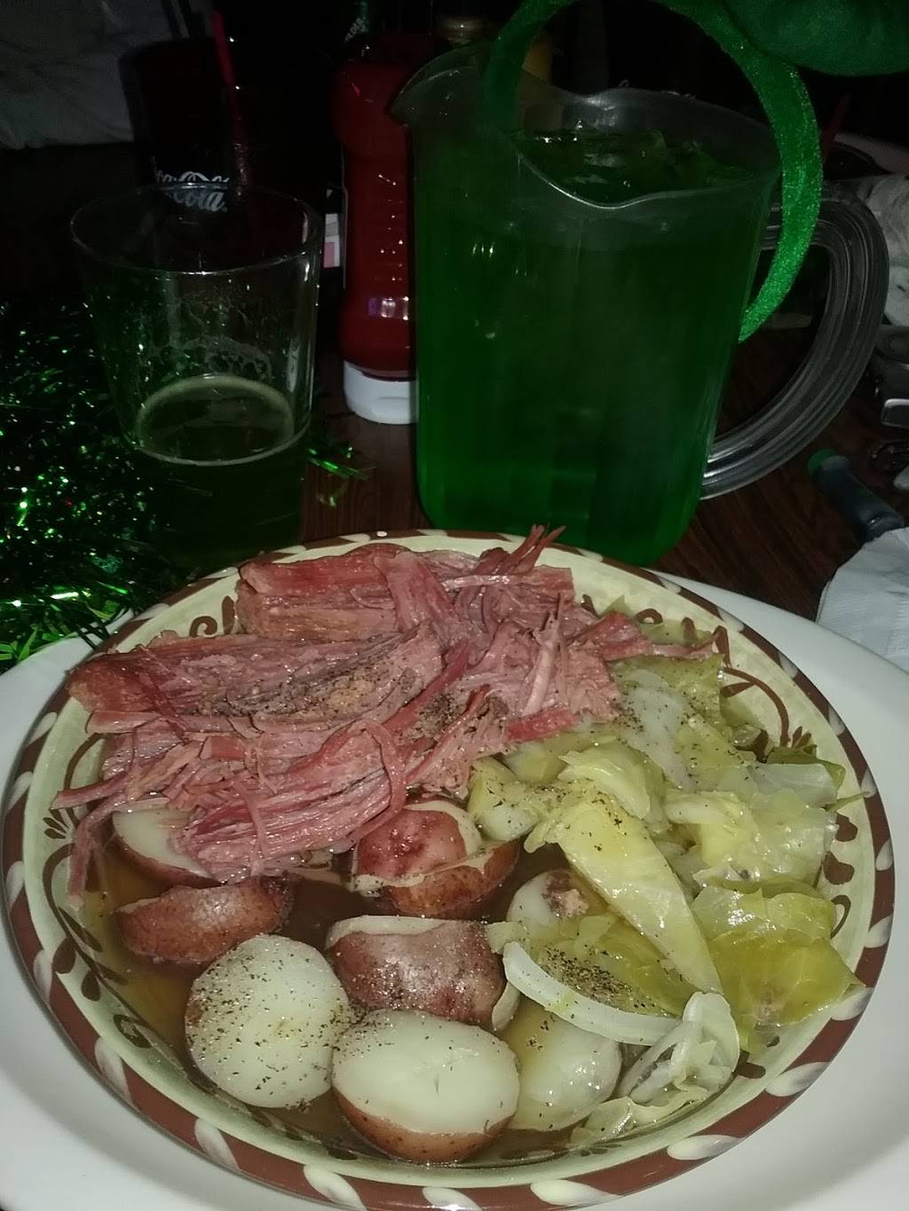 Majestic Saloon | restaurant | 3140 S Parker Rd, Aurora, CO 80014, USA | 3036954478 OR +1 303-695-4478