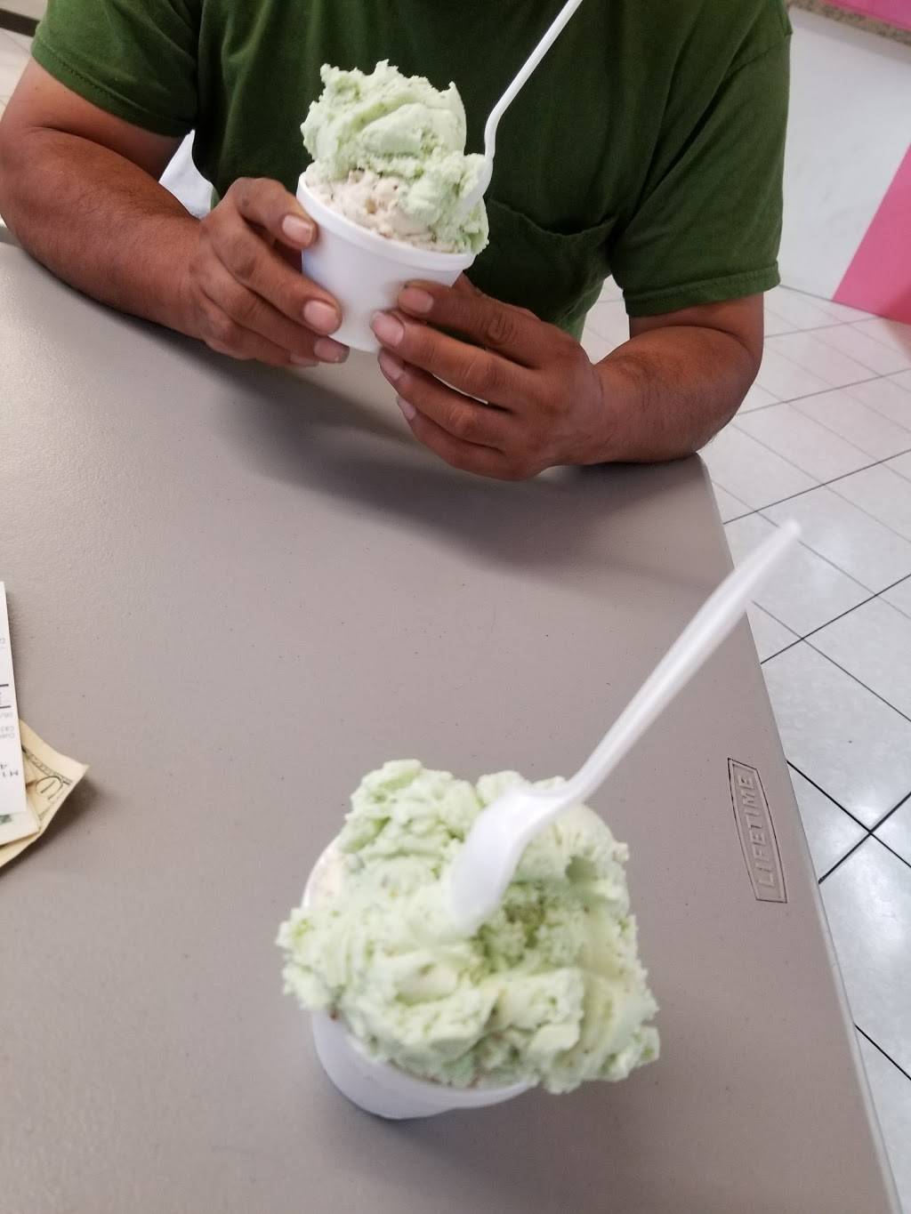 La Real Michoacana | meal takeaway | 4539 Aldine Mail Rte Rd, Houston, TX 77039, USA | 2814427297 OR +1 281-442-7297