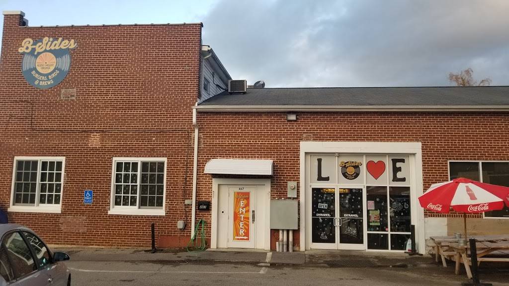 B-Sides - Burgers, Birds & Brews | restaurant | 467 Franklin St, Rocky Mount, VA 24151, USA | 5404562337 OR +1 540-456-2337