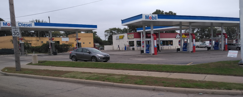 Subway | restaurant | 5944 E Davison St, Detroit, MI 48212, USA | 3133668500 OR +1 313-366-8500