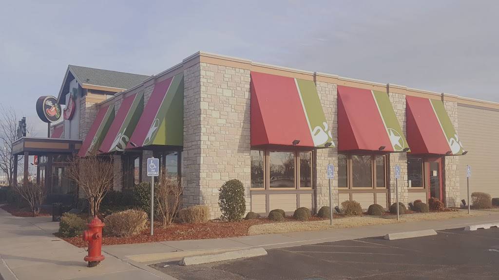 Chilis Grill & Bar | meal takeaway | 8445 N Rockwell Ave, Oklahoma City, OK 73132, USA | 4057285424 OR +1 405-728-5424