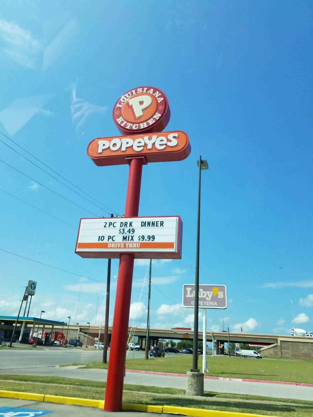 Popeyes Louisiana Kitchen | restaurant | 4501 Weber Rd, Corpus Christi, TX 78411, USA | 3618541174 OR +1 361-854-1174