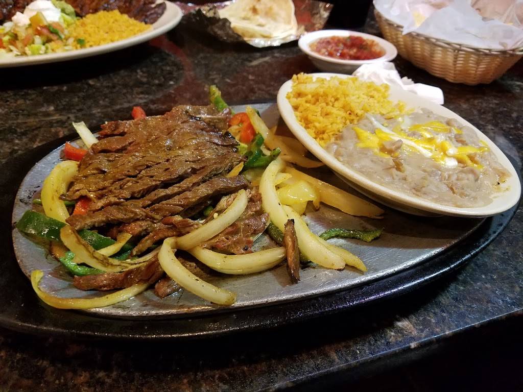 Mariachi’s II Mexican Restaurant | restaurant | 4625 Gravois Ave, St. Louis, MO 63116, USA | 3143531571 OR +1 314-353-1571