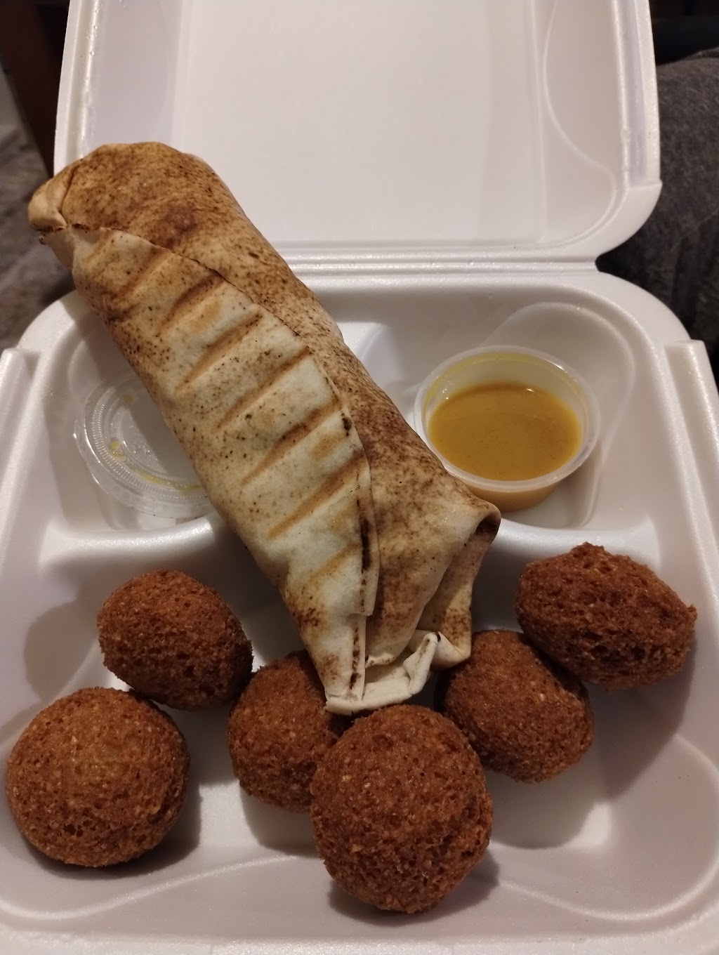 Falafel Falfwla | restaurant | 6017 Clinton Hwy, Knoxville, TN 37912, USA | 8659107200 OR +1 865-910-7200