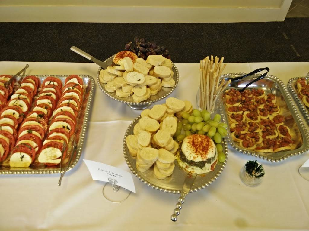 Hickory Pit | restaurant | 555 Main St, Savannah, TN 38372, USA | 7319252268 OR +1 731-925-2268