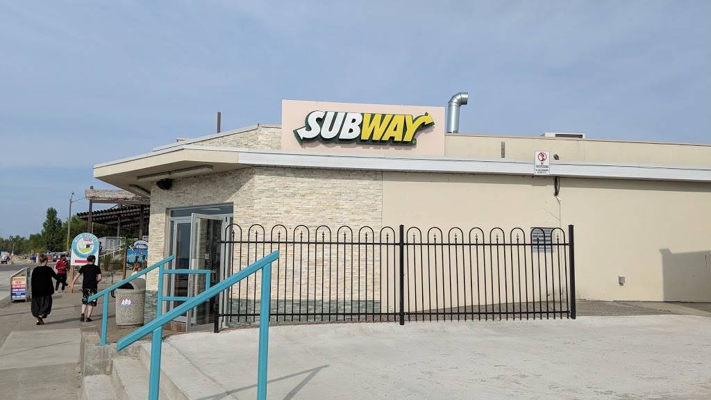 Subway | restaurant | 10 Main St, Wasaga Beach, ON L9Z 2K3, Canada | 5199951401 OR +1 519-995-1401