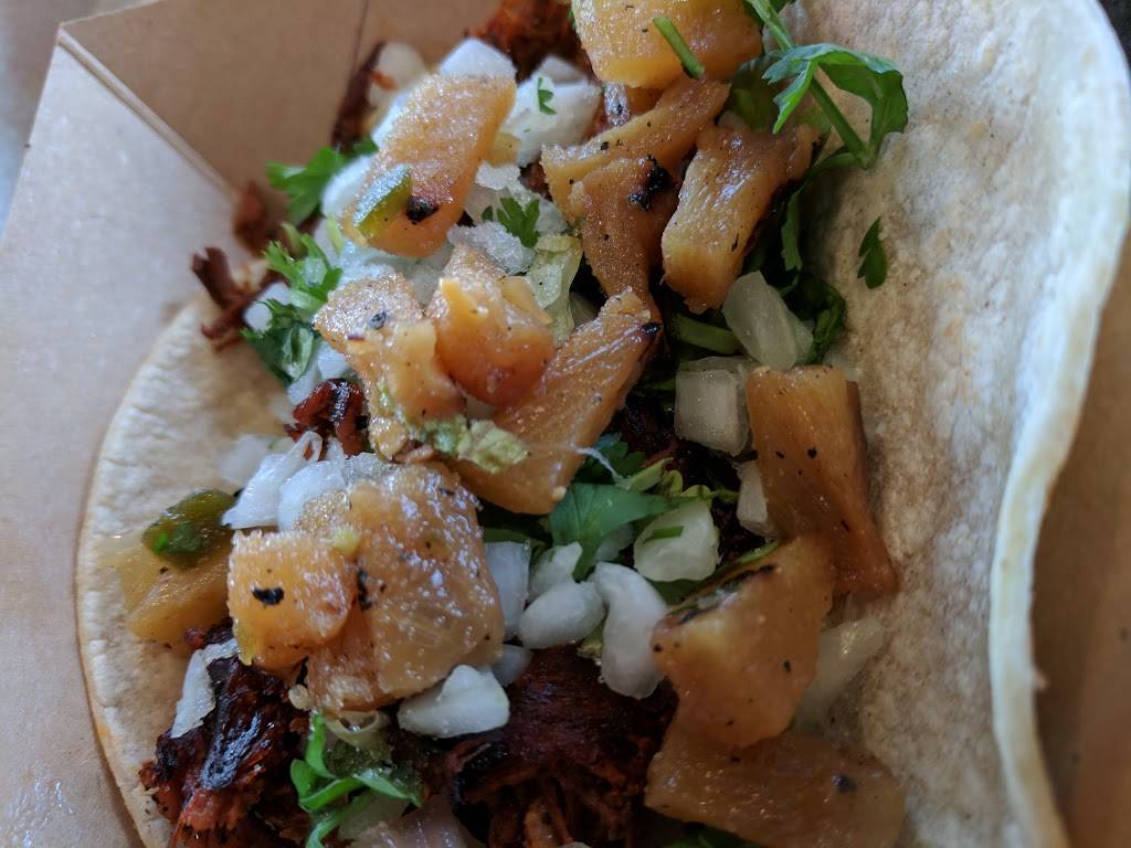 R Taco | restaurant | 1520 E Debbie Ln, Mansfield, TX 76063, USA | 6825181539 OR +1 682-518-1539