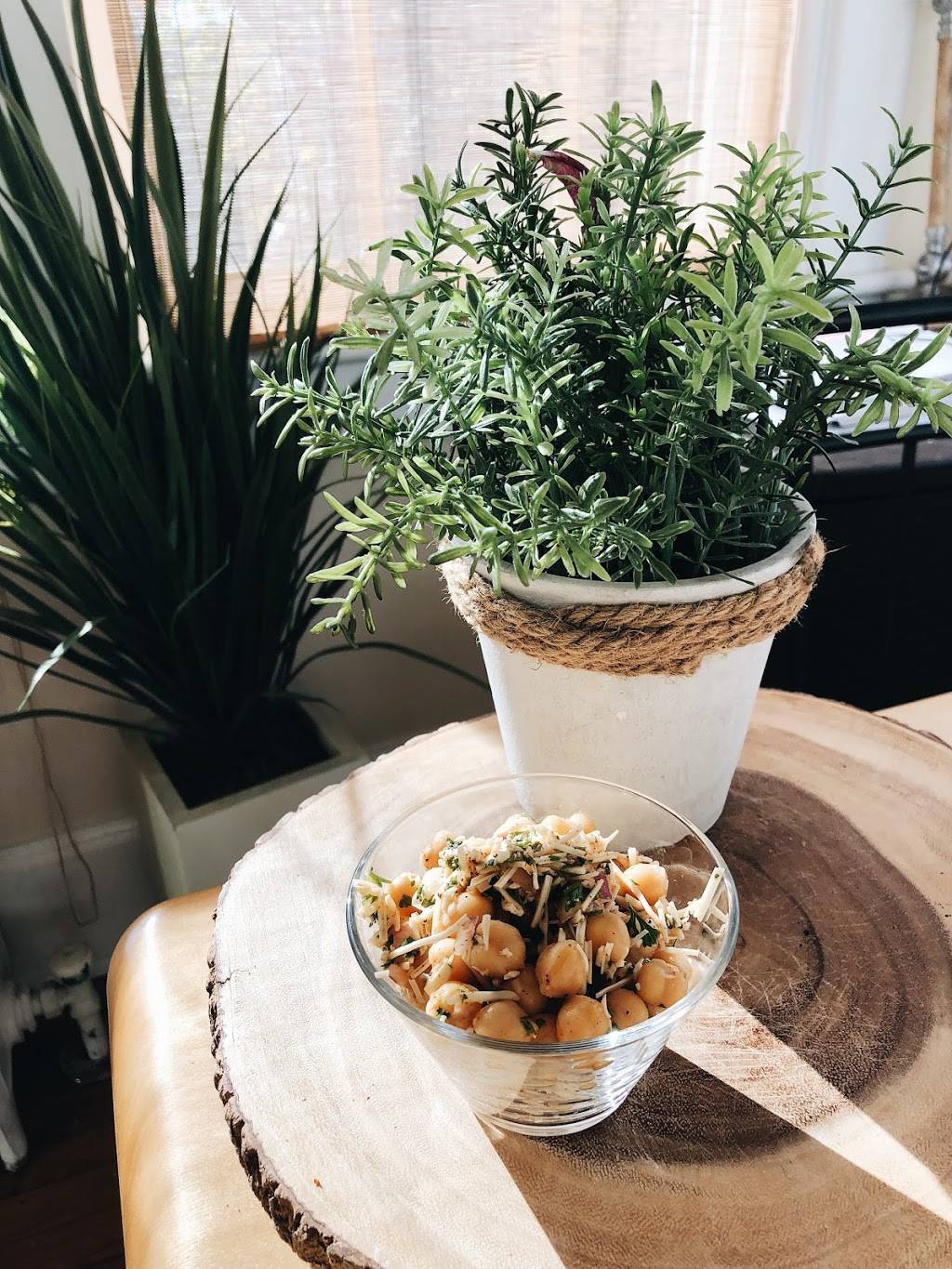 Corner Juice | restaurant | 1509 University Ave, Charlottesville, VA 22903, USA | 4342603160 OR +1 434-260-3160