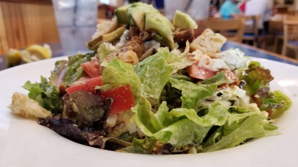 Hurricane Cafe | cafe | 14050 US-1, Juno Beach, FL 33408, USA | 5616302012 OR +1 561-630-2012