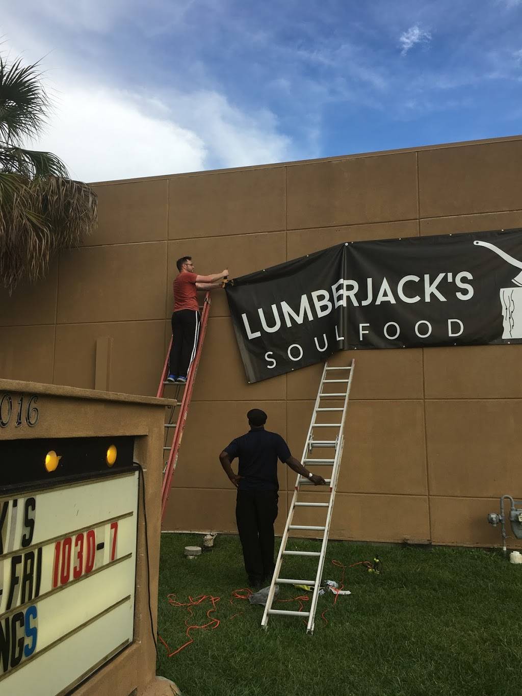 Lumberjack’s Soul Food | restaurant | 4016 Moss St, Lafayette, LA 70507, USA | 3375340545 OR +1 337-534-0545