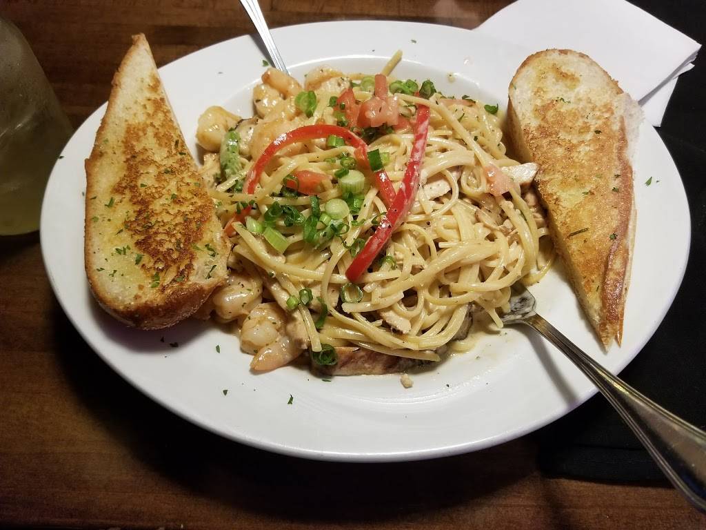 Courtside Grille | restaurant | 110 Fountain Pkwy N, St. Petersburg, FL 33716, USA | 7275617433 OR +1 727-561-7433