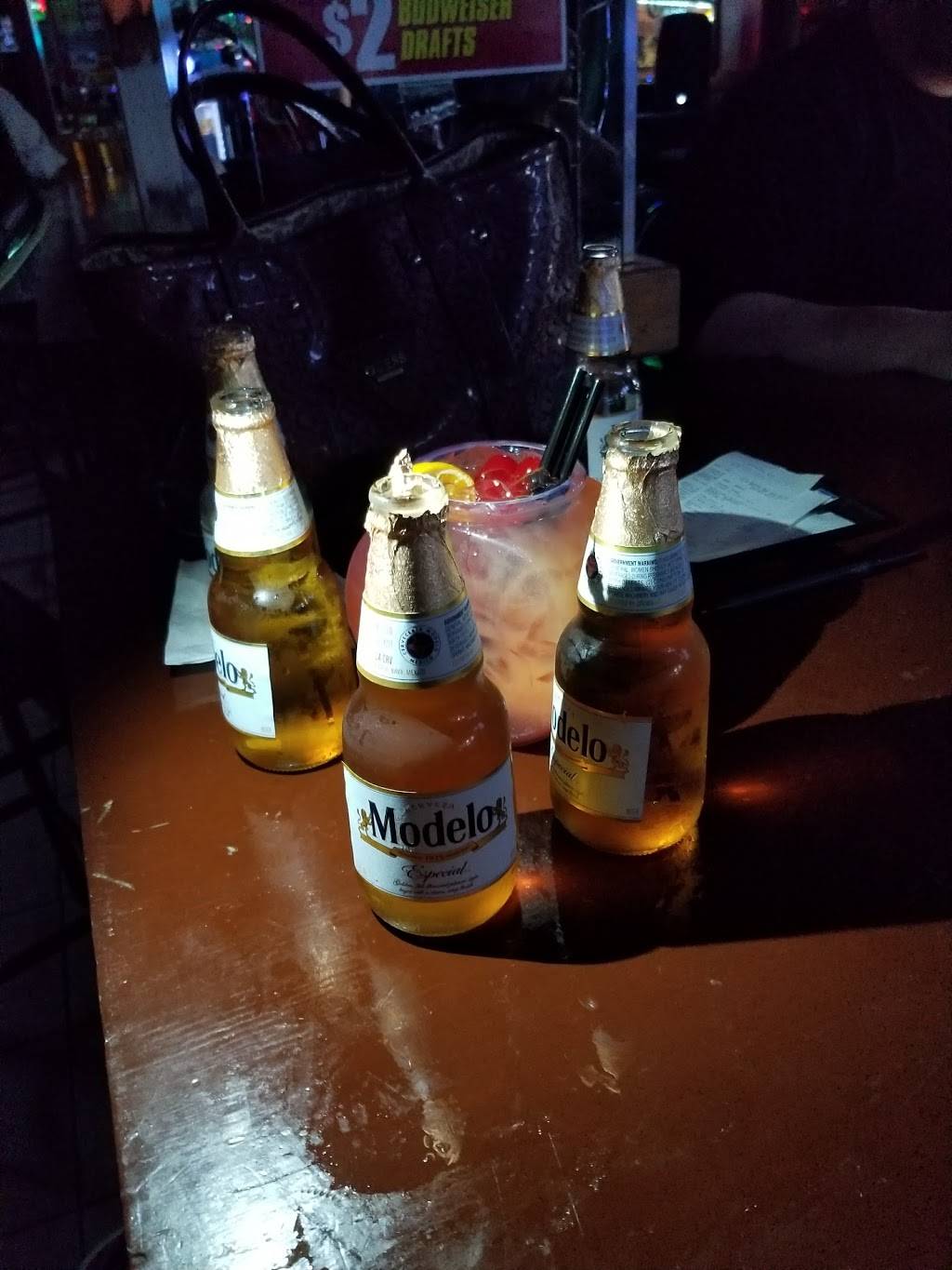 JJs | restaurant | 127 E Highland Ave, San Bernardino, CA 92404, USA | 9098814111 OR +1 909-881-4111