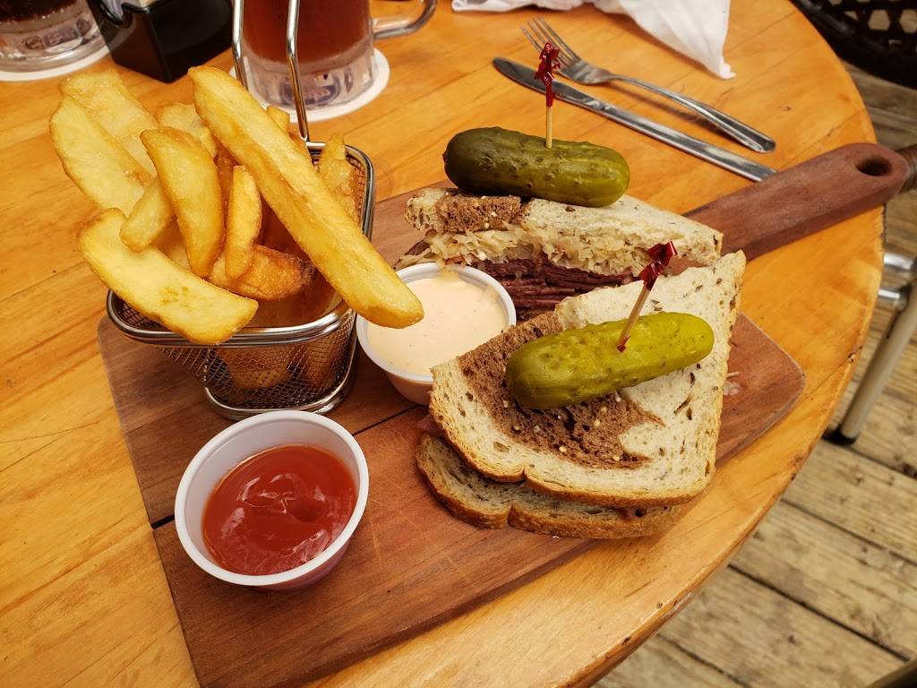 Kings Biergarten & Restaurant | restaurant | 1329 E Broadway St, Pearland, TX 77581, USA | 8325694141 OR +1 832-569-4141