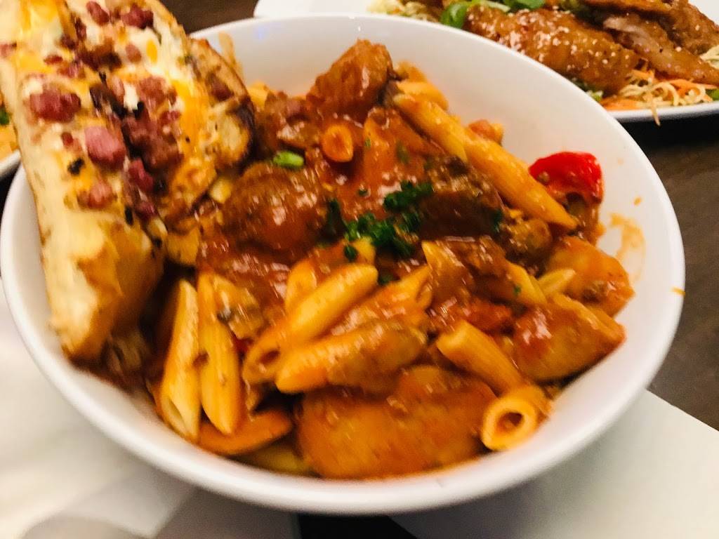 Boston Pizza | restaurant | 1681 Greenbank Rd, Barrhaven, ON K2J 4Y6, Canada | 6138251414 OR +1 613-825-1414