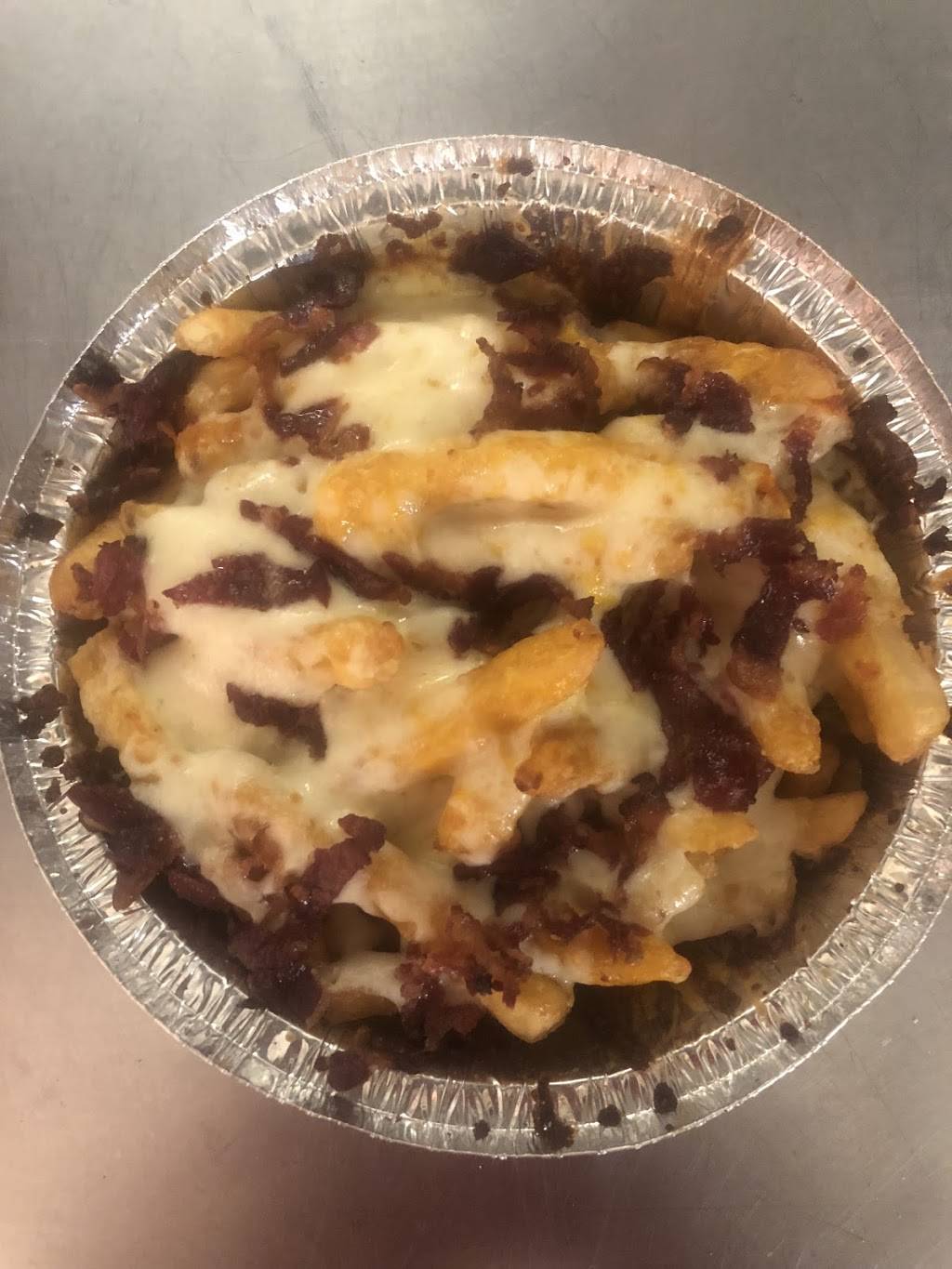 Mama Mia pizza and grill | restaurant | 4105 N Dupont Hwy, Dover, DE 19901, USA | 3027448724 OR +1 302-744-8724