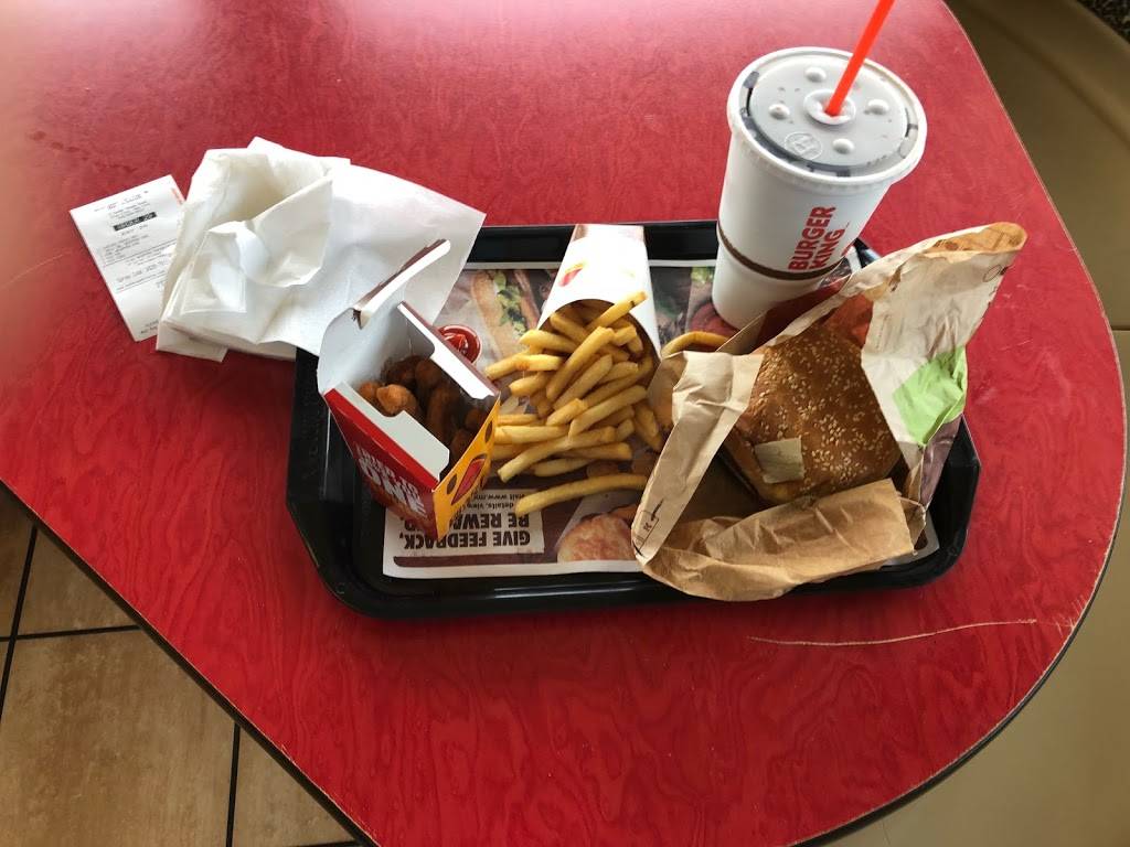 Burger King | restaurant | 3 Cedar Swamp Rd, Glen Cove, NY 11542, USA | 5166090813 OR +1 516-609-0813