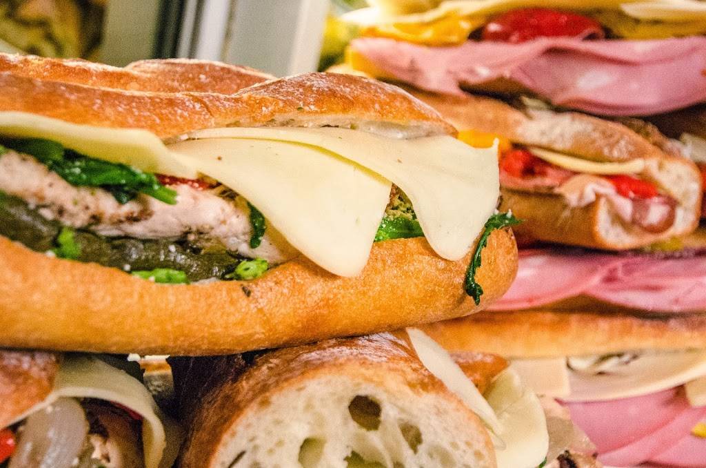 Trattoria Express | cafe | 3 Wake Robin Rd, Lincoln, RI 02865, USA | 4013335261 OR +1 401-333-5261