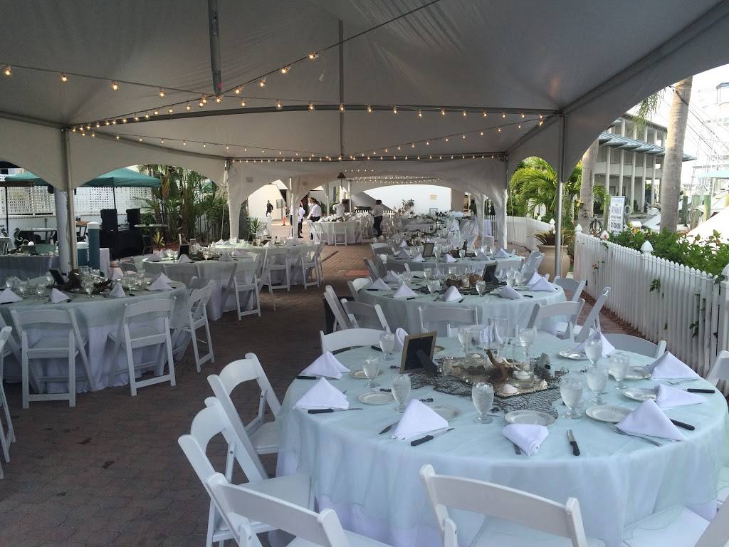 Loft Restaurant and Tiki bar | night club | 4307 SE Bayview St, Stuart, FL 34997, USA | 7722235048 OR +1 772-223-5048