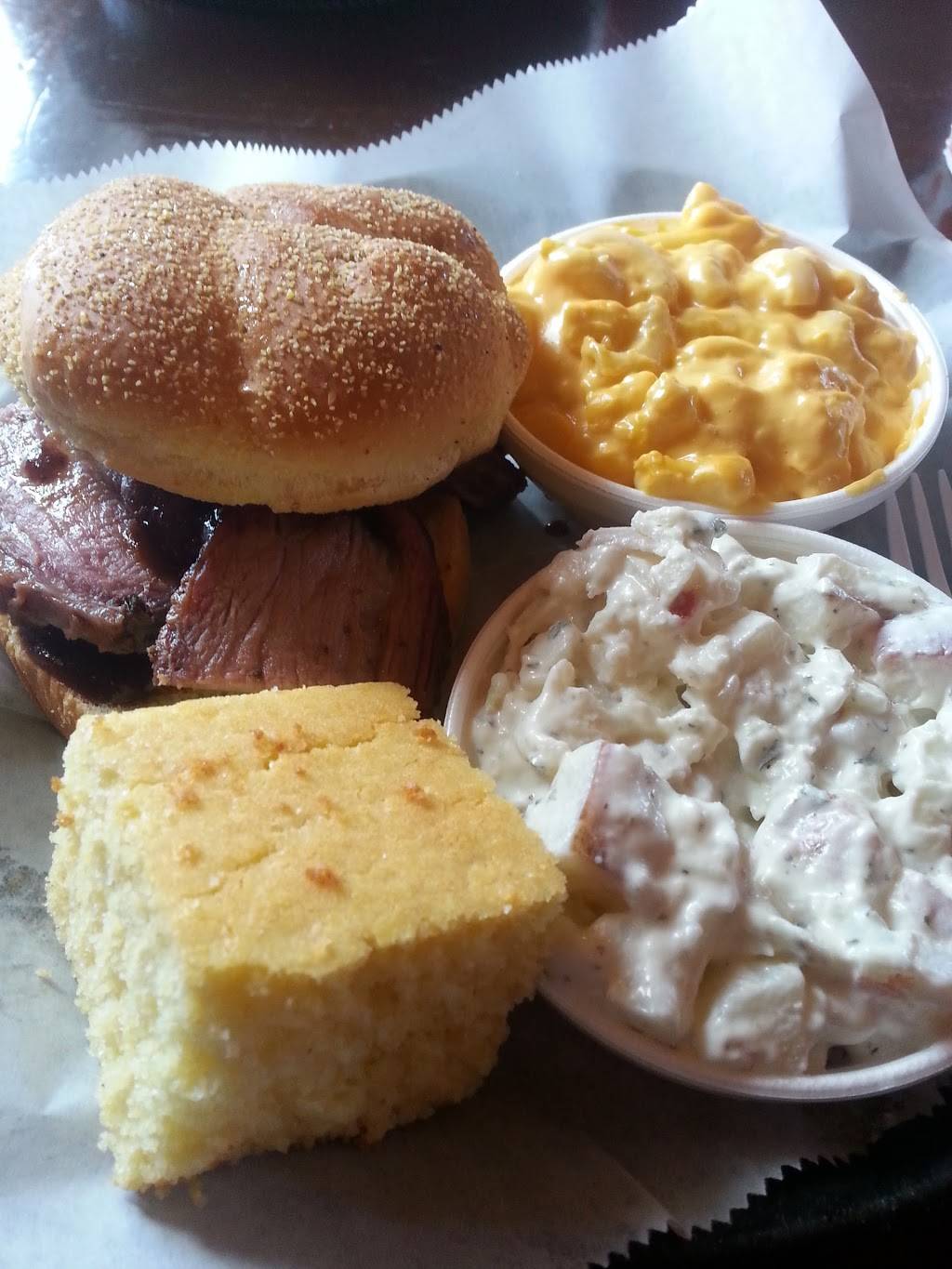 Jim Dandys Family BBQ | restaurant | 2343 E Sharon Rd, Cincinnati, OH 45241, USA | 5137714888 OR +1 513-771-4888