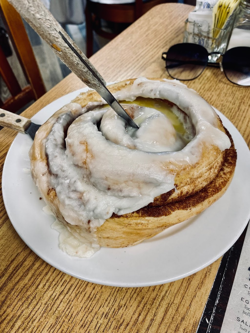 Suzies Cafe & Catering | cafe | 1050 Southpoint Cir, Valparaiso, IN 46385, USA | 2194625500 OR +1 219-462-5500