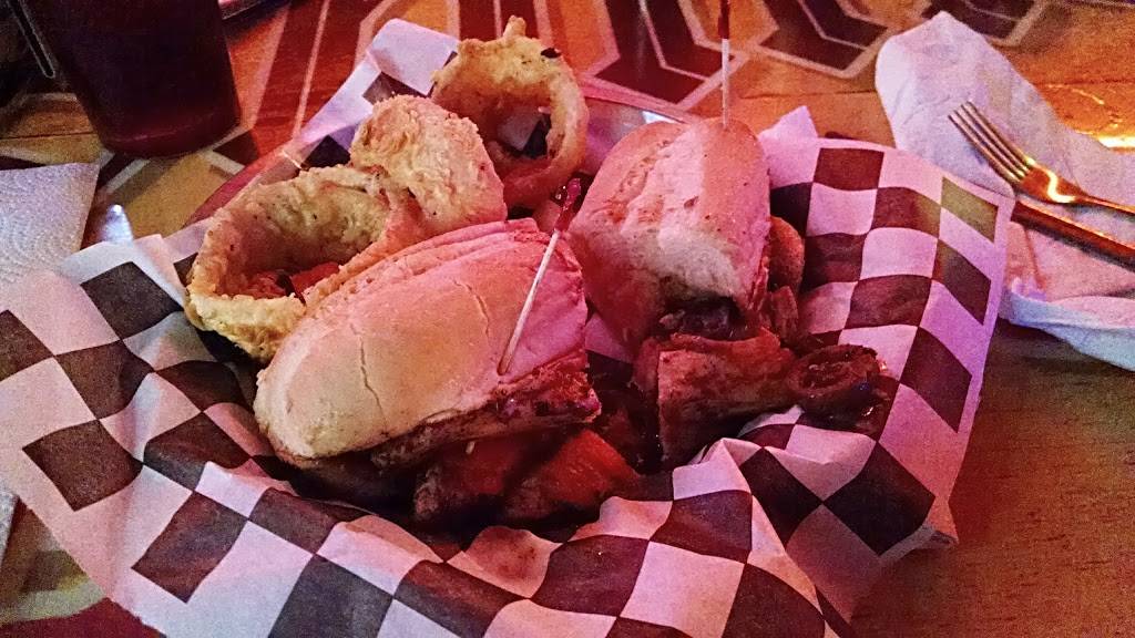 Mule Barn Sports Bar & Grill | restaurant | 218 FM156, Justin, TX 76247, USA | 9406488406 OR +1 940-648-8406