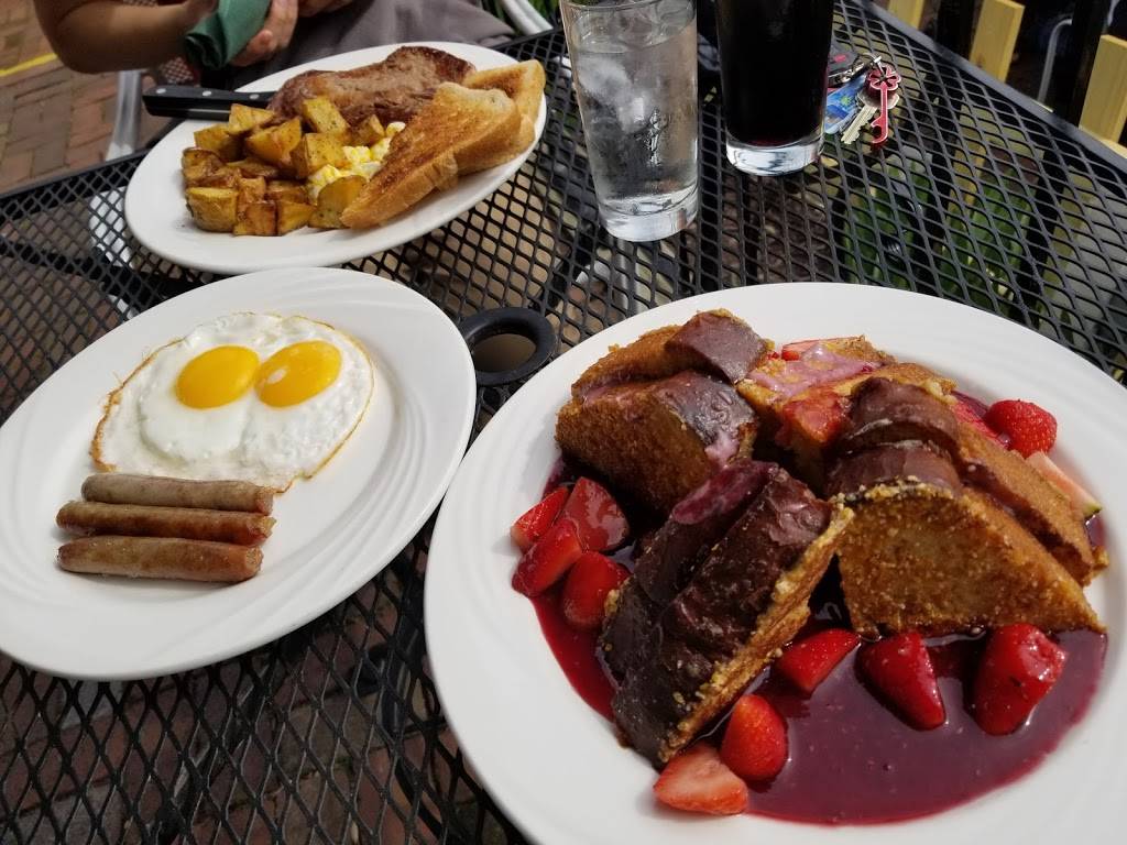 The Secret Garden Cafe | restaurant | 404 Mill St, Occoquan, VA 22125, USA | 7034942848 OR +1 703-494-2848