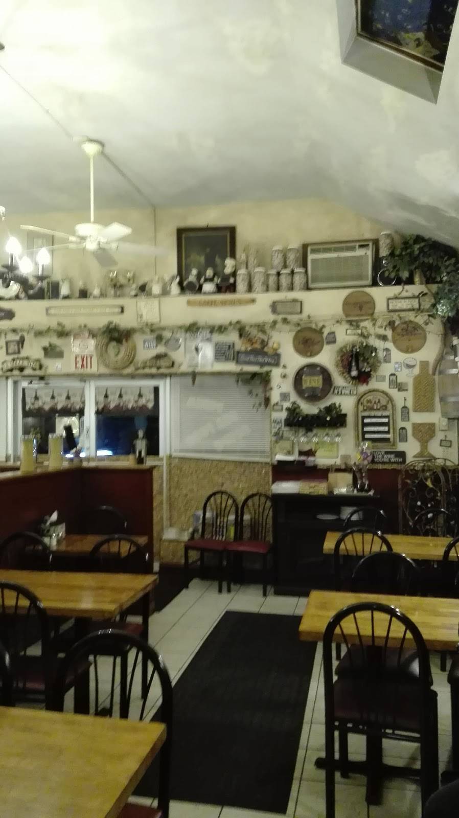 Dolce Vita | restaurant | 3116 Main St, Sumneytown, PA 18084, USA | 2152342900 OR +1 215-234-2900