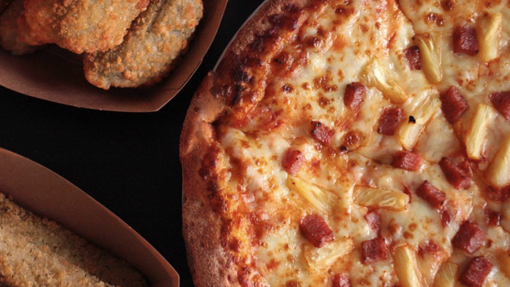 Pizza Charlevoix | restaurant | 2563 Rue Centre, Montréal, QC H3K 1J9, Canada | 5149330514 OR +1 514-933-0514