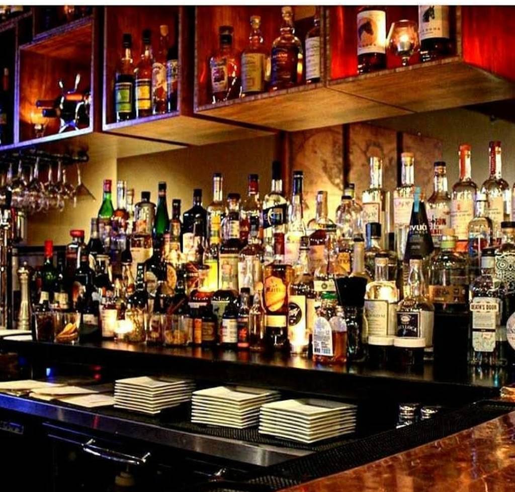 4th & Cherry | restaurant | 59 Washington St, Weymouth, MA 02188, USA | 7816604222 OR +1 781-660-4222