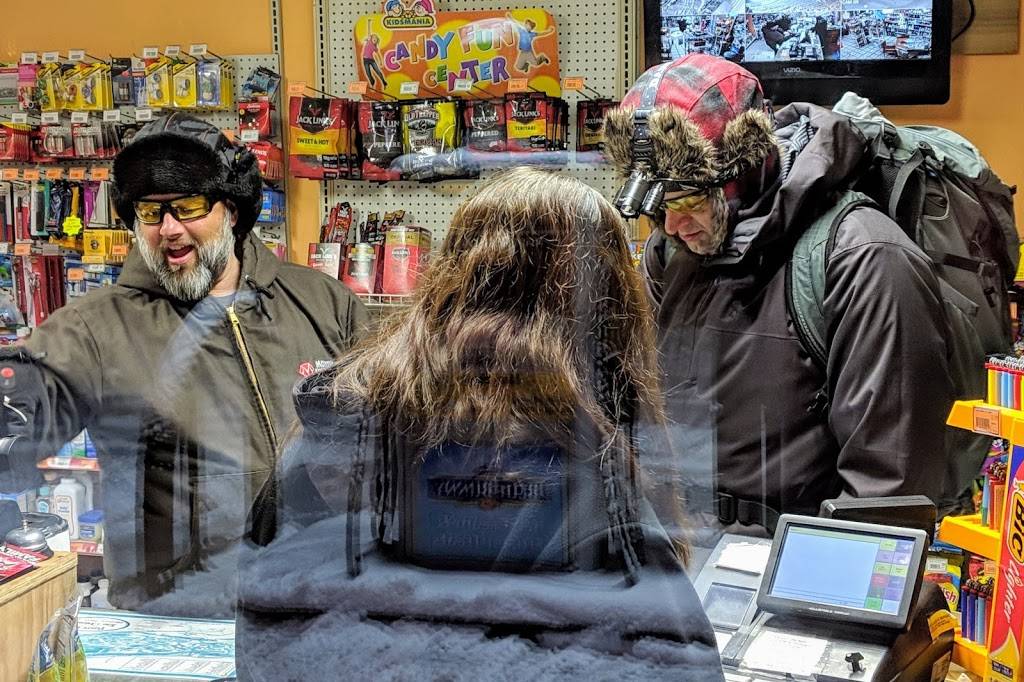 Spillway Supper Club | restaurant | 112 3rd St, Harpers Ferry, IA 52146, USA | 5635862181 OR +1 563-586-2181