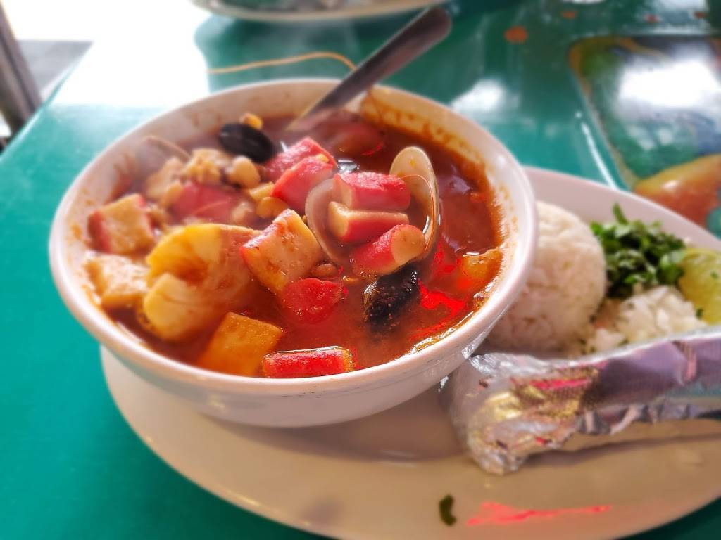 Pupuseria Dona Marta | restaurant | 1020 Seven Oaks Blvd #C, Bridge City, LA 70094, USA | 5044368179 OR +1 504-436-8179