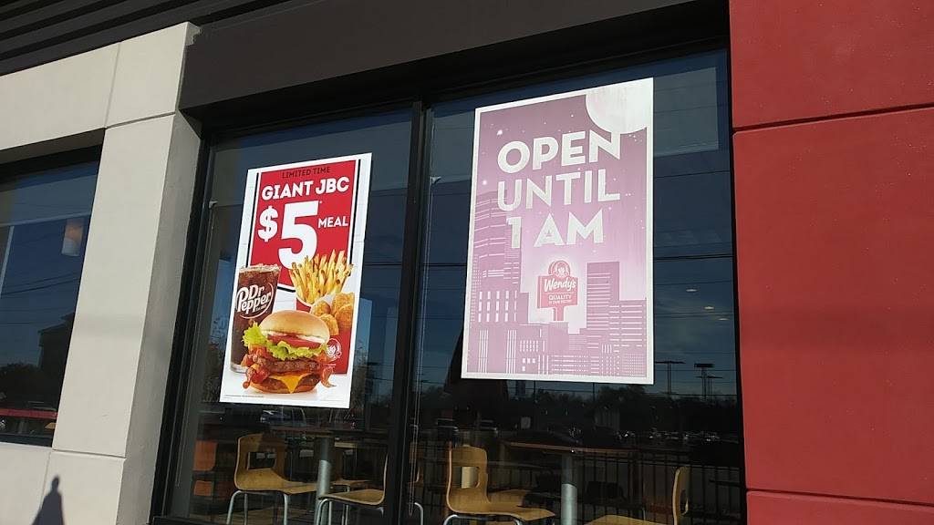 Wendys | restaurant | 4600 Twin City Hwy, Groves, TX 77619, USA | 4092340215 OR +1 409-234-0215