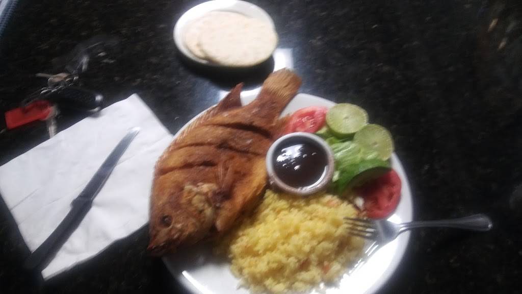 Cuscatlan Restaurant | restaurant | 5612 8th St W #6, Lehigh Acres, FL 33971, USA | 2393686831 OR +1 239-368-6831